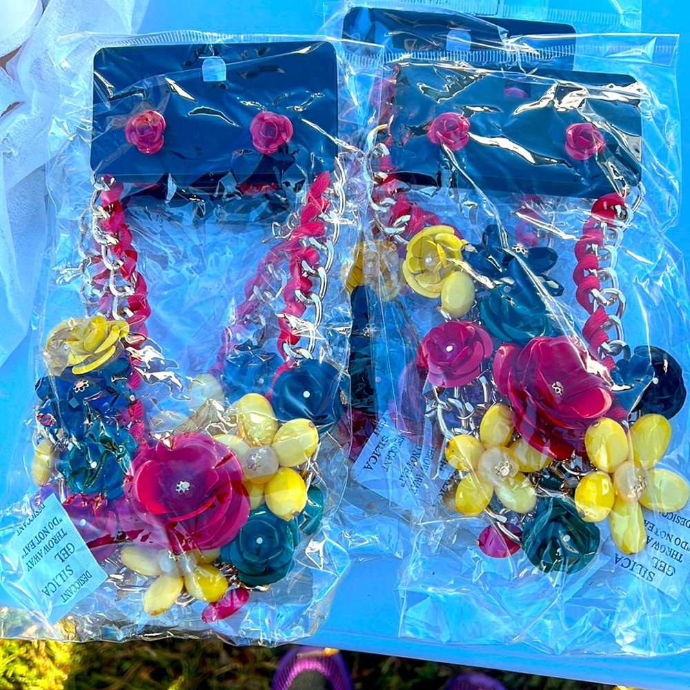 Necklace and earring set. Beautifully enhance your wardrobe.